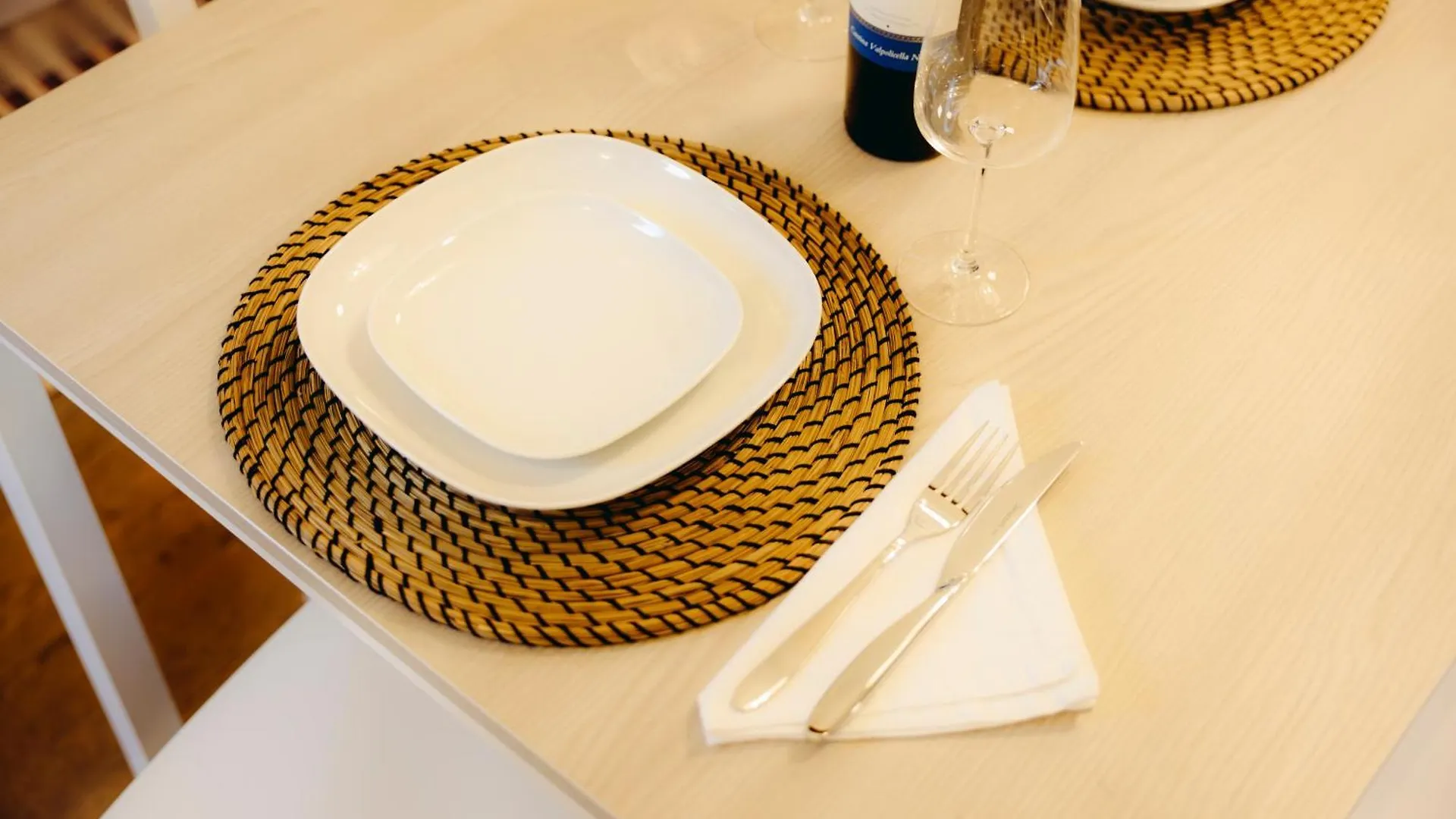 Eap Suites, Verona Apartment